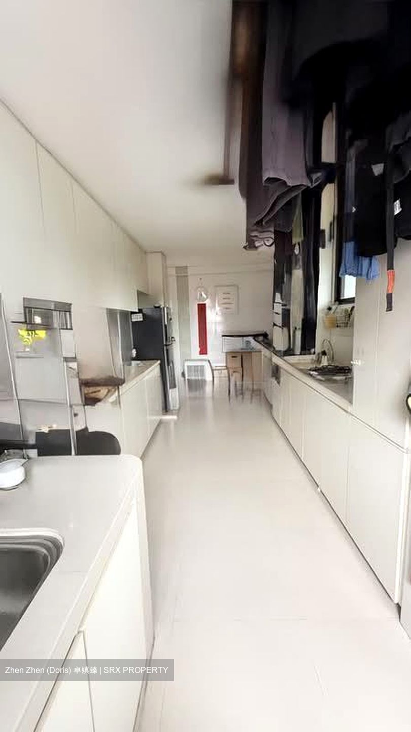 Blk 260 Jurong East Street 24 (Jurong East), HDB 5 Rooms #557637811